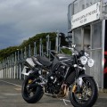 09_TST-R_Graphite_pitlane_9[1]